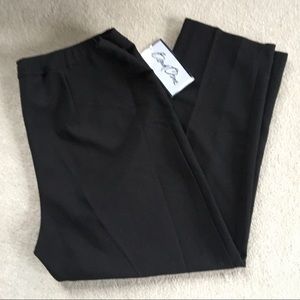 Bend Over Women’s Plus Size Stretch Pants / Slacks - Size: 22W